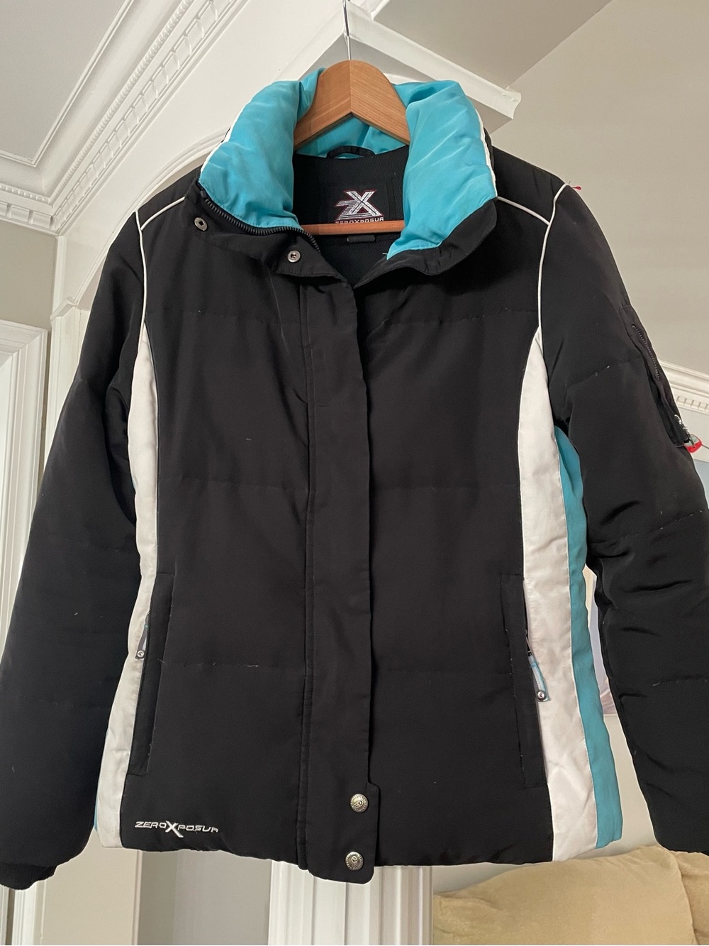 ZeroXposur Black, Teal & White Women's Insulated Ski Jacket . Size Small